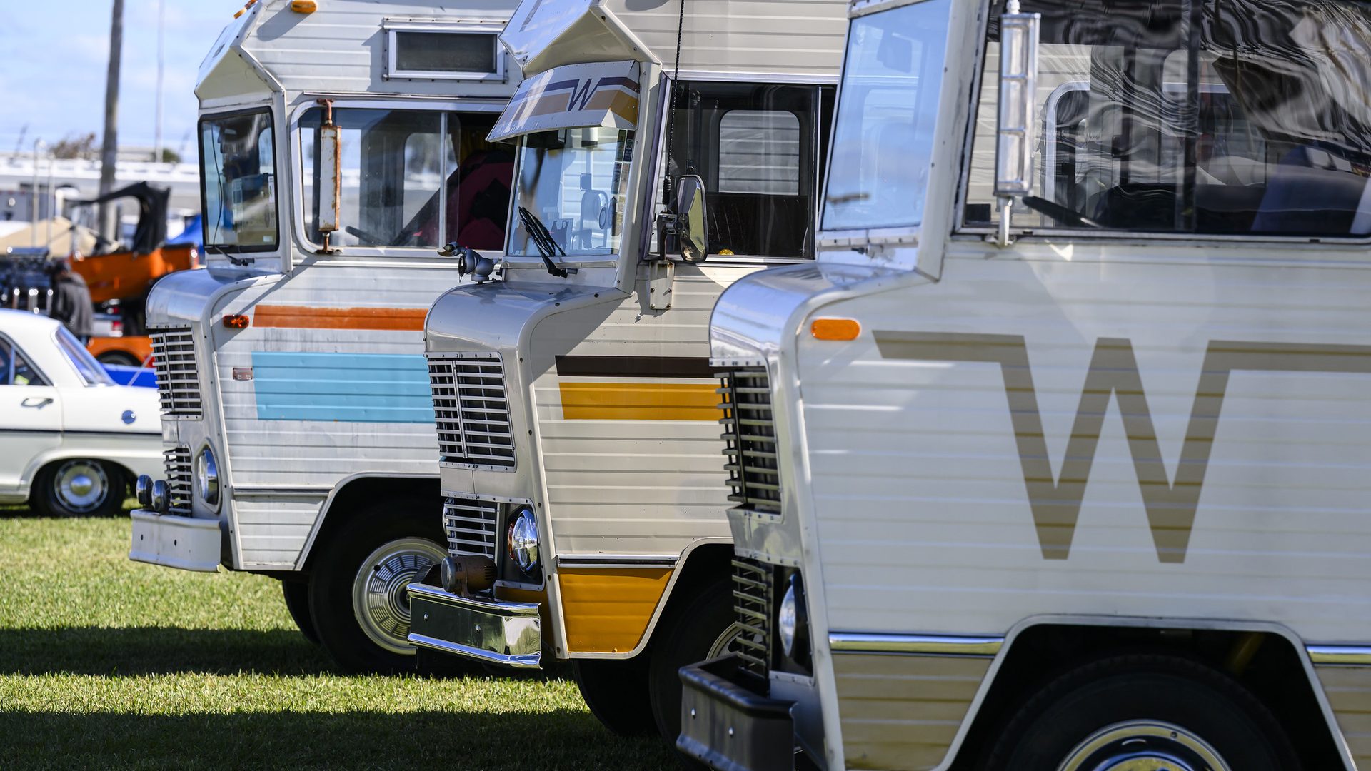 Show cars at the Daytona Turkey Run®