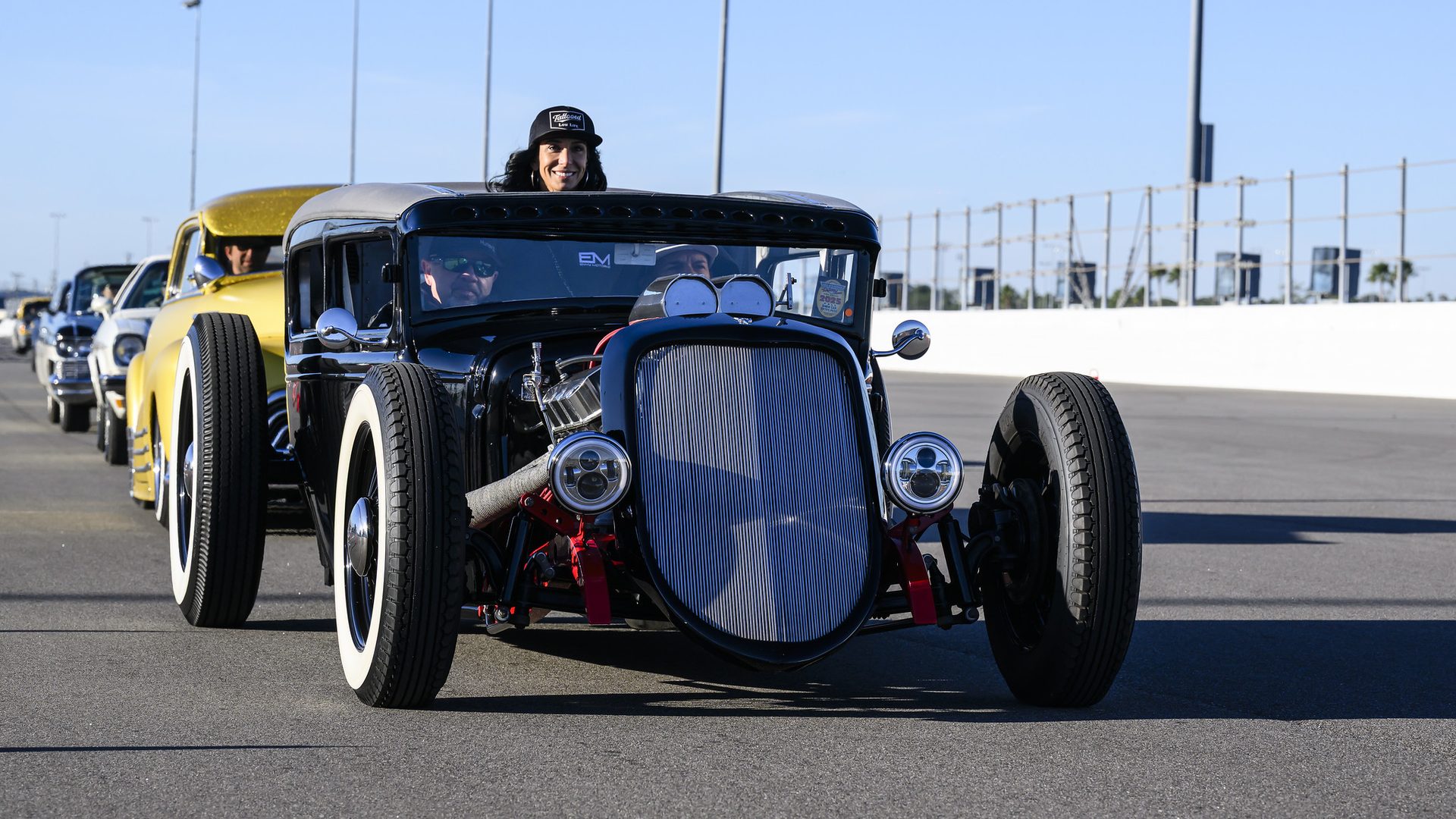Show cars at the Daytona Turkey Run®