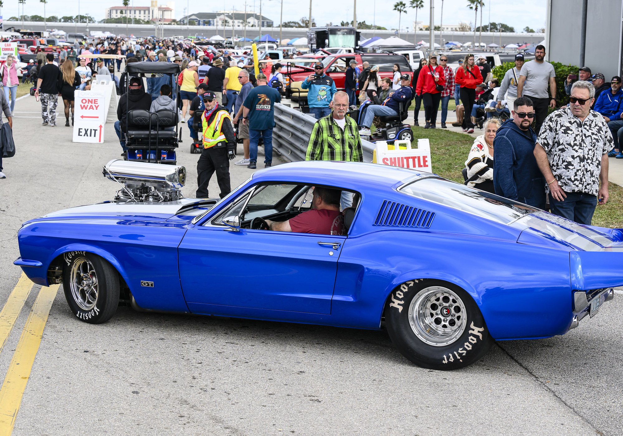 Show cars at the Daytona Turkey Run®
